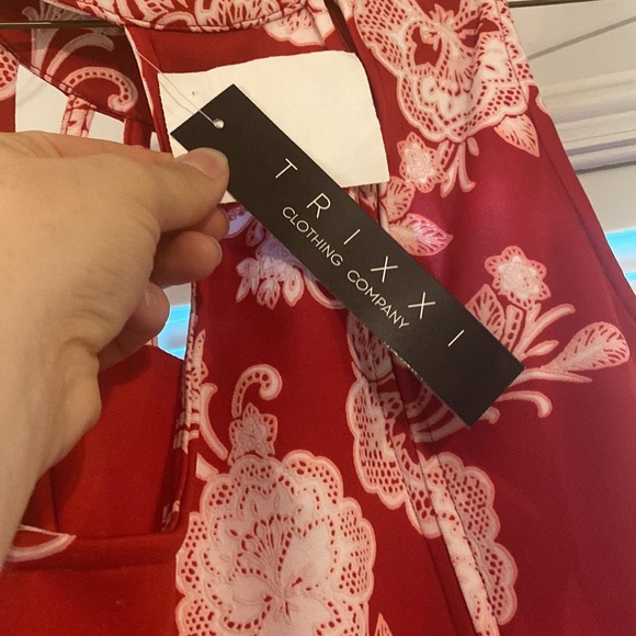 Red mini dress - Picture 3 of 5